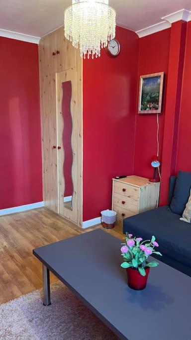Palaz 6 - 2 Bedroom Flat Edmonton Dış mekan fotoğraf