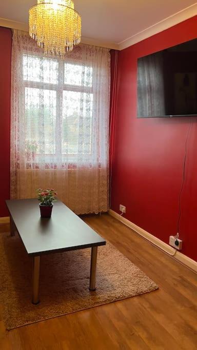 Palaz 6 - 2 Bedroom Flat Edmonton Dış mekan fotoğraf